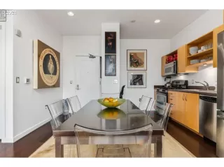 Photo #6: 21431049 Listing 