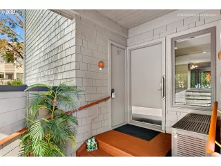 Photo #5: 21431165 Listing 