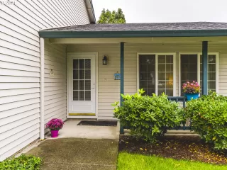 Photo #2: 21431413 Listing