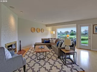 Photo #2: 21431742 Listing