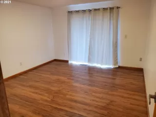 Photo #1: 21431807 Listing 
