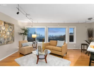 Photo #2: 21431939 Listing 