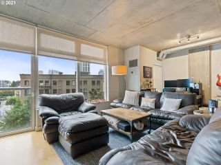 Photo #2: 21432103 Listing