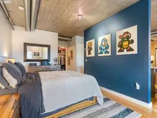 Photo #6: 21432103 Listing