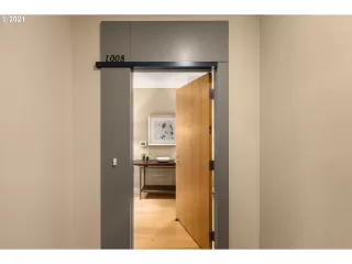 Photo #2: 21432541 Listing 