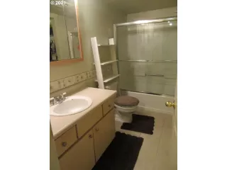 Photo #3: 21433248 Listing