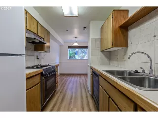 Photo #1: 21433425 Listing