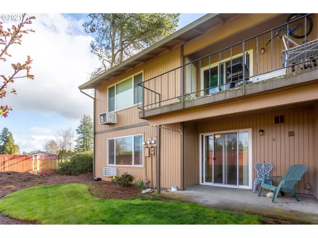 MLS: 21433528 Condo For Sale