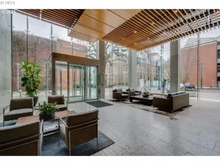 Photo #1: 21433553 Listing