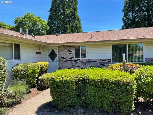 MLS: 21433770 Condo For Sale