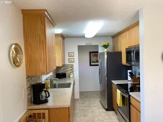 Photo #4: 21433770 Listing 