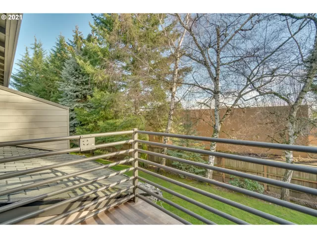 MLS: 21434134 Condo For Sale