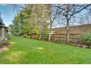 Photo #4: 21434134 Listing