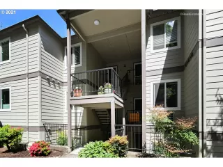 Photo #3: 21434197 Listing