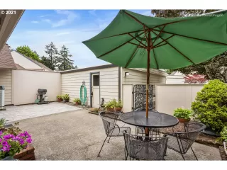 Photo #6: 21434632 Listing 