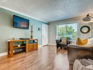 Photo #2: 21434634 Listing 