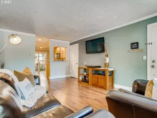 Photo #5: 21434634 Listing 