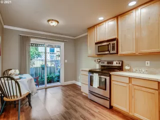 Photo #6: 21434634 Listing 