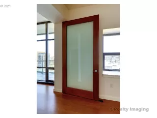 Photo #6: 21434725 Listing