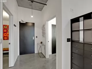 Photo #2: 21435079 Listing