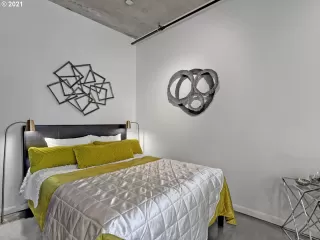 Photo #4: 21435079 Listing