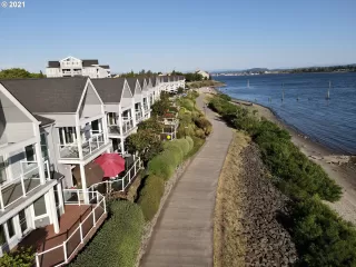 Photo #1: 21435141 Listing 