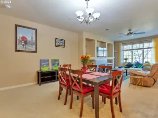 Photo #6: 21435147 Listing