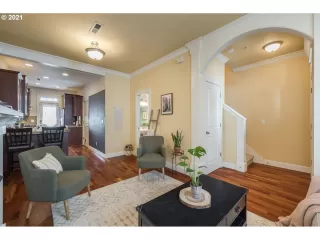 Photo #1: 21435815 Listing