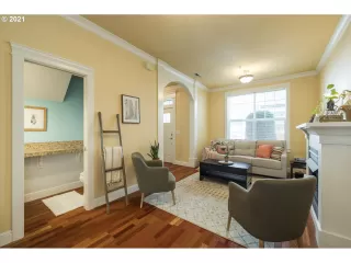 Photo #3: 21435815 Listing