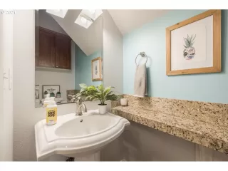 Photo #6: 21435815 Listing