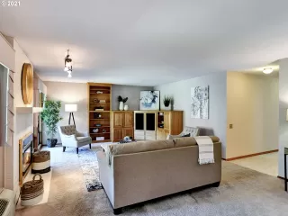 Photo #1: 21436019 Listing