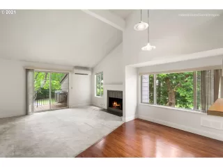 Photo #4: 21436123 Listing 