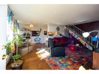 Photo #3: 21436262 Listing