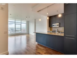 Photo #3: 21436644 Listing