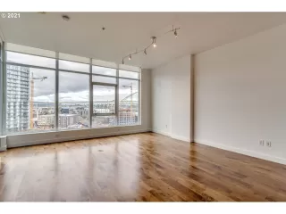 Photo #4: 21436644 Listing