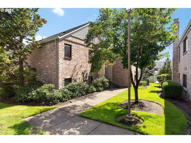 MLS: 21436764 Condo For Sale