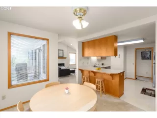 Photo #1: 21436764 Listing