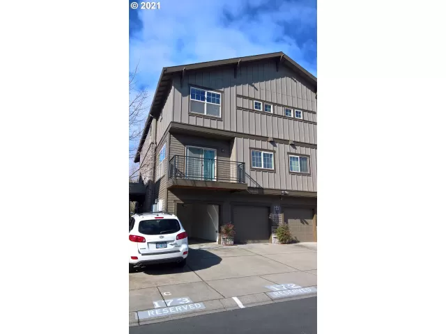 MLS: 21437121 Condo For Sale