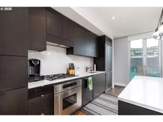 Photo #4: 21437275 Listing