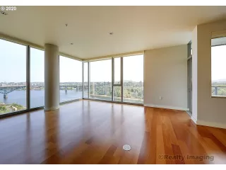 Photo #2: 21437399 Listing 