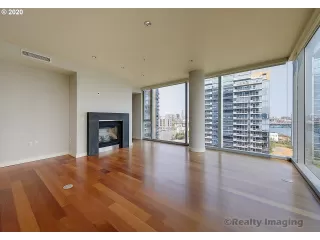 Photo #4: 21437399 Listing 