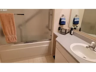 Photo #1: 21437813 Listing