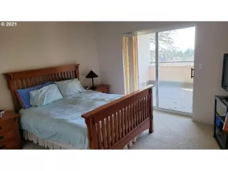 Photo #3: 21437813 Listing