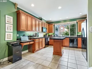 Photo #6: 21437914 Listing