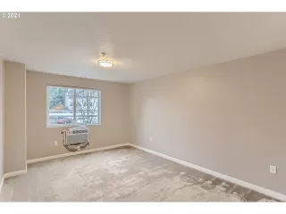 Photo #6: 21437977 Listing