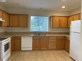 Photo #3: 21438015 Listing