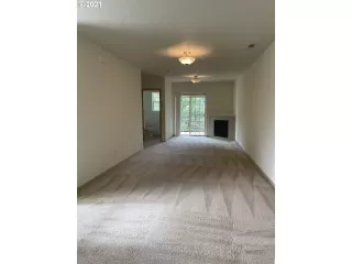 Photo #6: 21438015 Listing