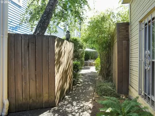 Photo #3: 21438855 Listing