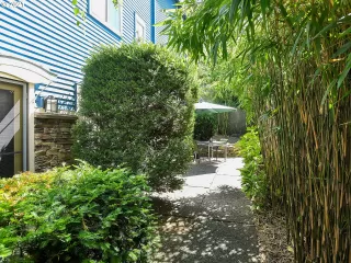 Photo #4: 21438855 Listing