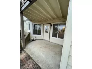 Photo #1: 21438968 Listing